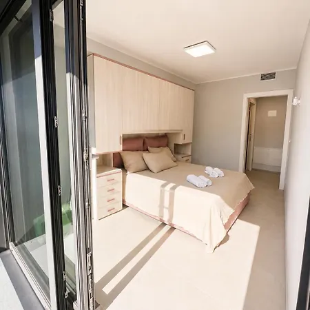Apartamento Alpi Marittime Centro 1 *