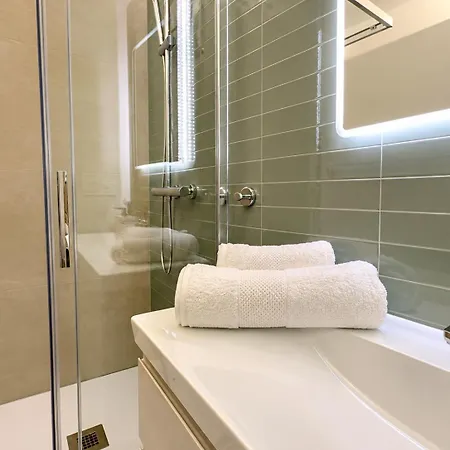Apartamento Alpi Marittime Centro 1 *